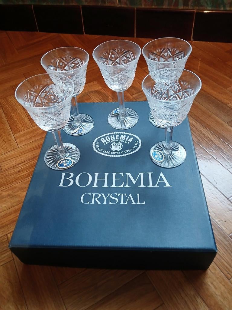 Glazen bohemia cristal, Enlèvement