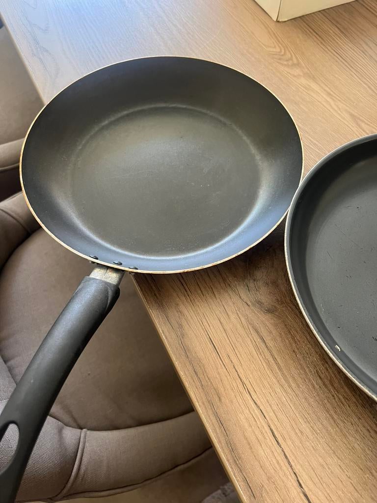 Set de poile une Tefal et les autre   Univetsel, Enlèvement ou Envoi, Utilisé