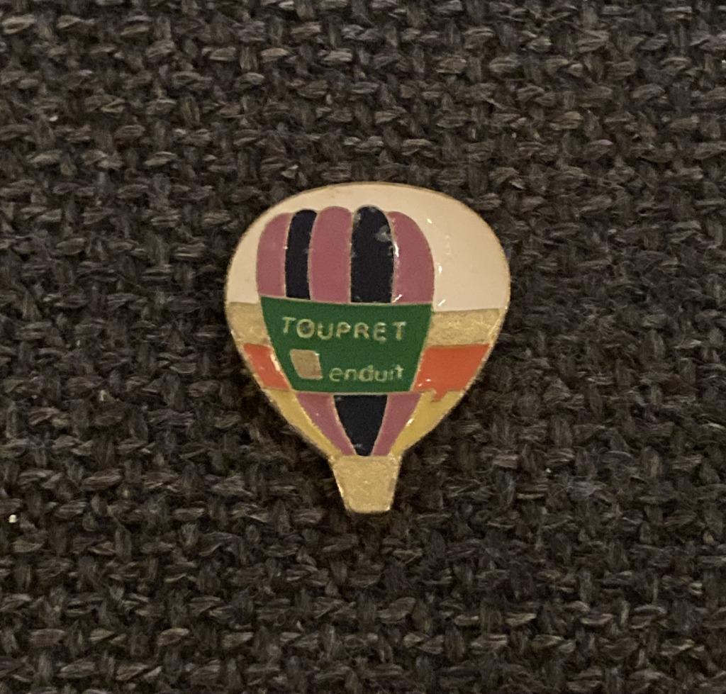 PIN - TOUPRET - LUCHTBALLON - MONTGOLFIÈRE, Envoi, Utilisé, Transport, Insigne ou Pin's