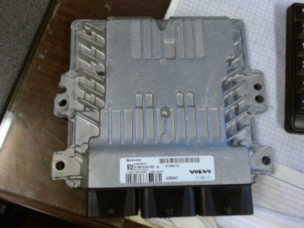 Boitier moteur Volvo S60 1.6D 84kw D4162T  S180134102A (824), Enlèvement, Utilisé, Volvo