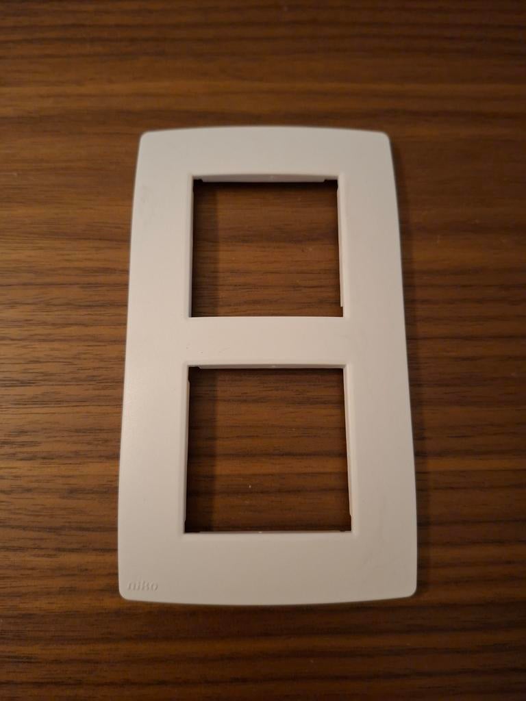64x Niko afdekplaat tweevoudig verticaal Original White, Ophalen, Nieuw