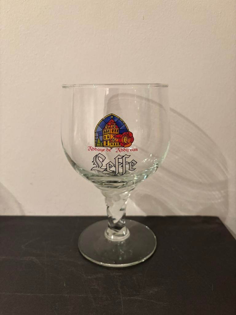 Verre à bière spécial Old Leffe, Enlèvement ou Envoi, Comme neuf, Verre ou Verres, Leffe
