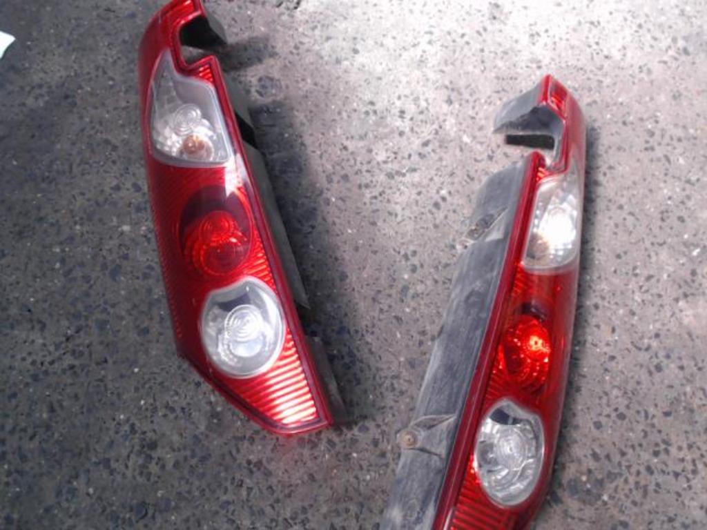 Feu arrière gauche Renault Kangoo 2 2008-2013 LP/14946, Enlèvement, Utilisé, Renault