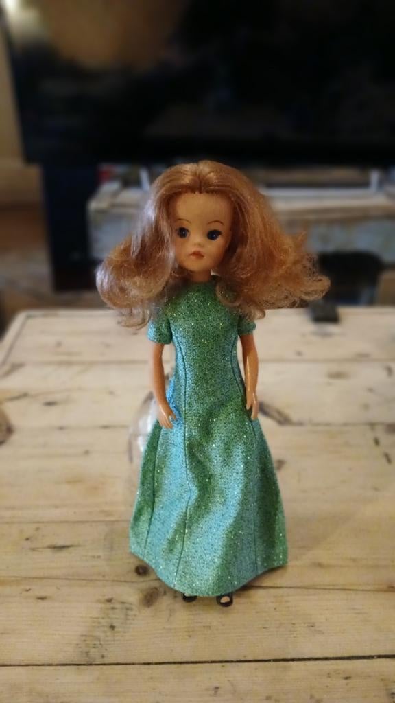 Prachtige Sindy pop met rood haar., Verzamelen, Ophalen of Verzenden