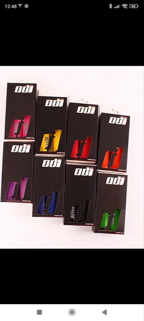 Odi-handvat, één blauw en één zwart, 10eur per paar, Fietsen en Brommers, Ophalen of Verzenden, Zo goed als nieuw