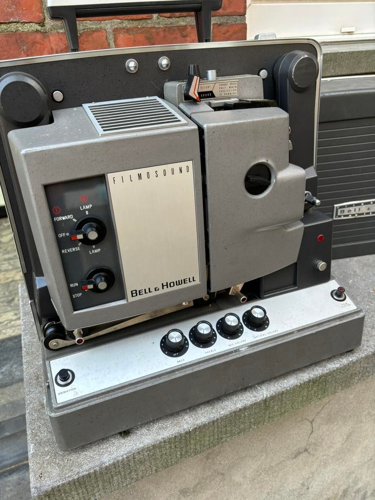 Filmprojector, Bell & Howell, Ophalen