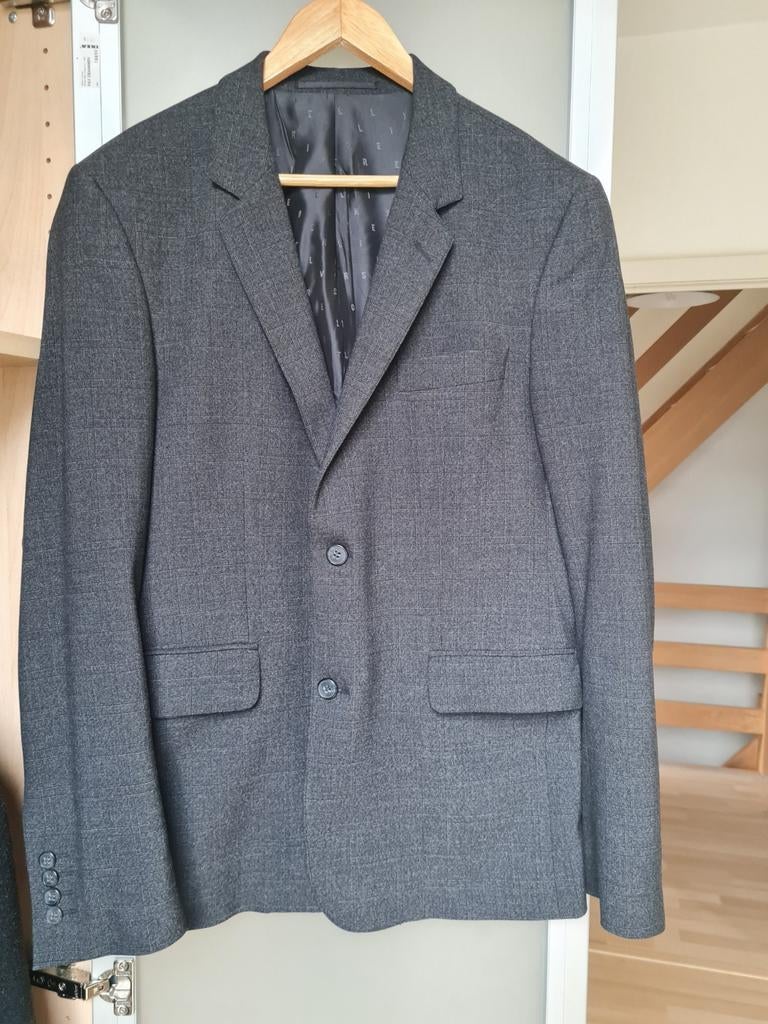 Modern maatpak  Olivier Strelli  grijs vest mt 50 broek 40, Kleding | Heren, Ophalen, Maat 48/50 (M), Zo goed als nieuw, Olivier Strelli