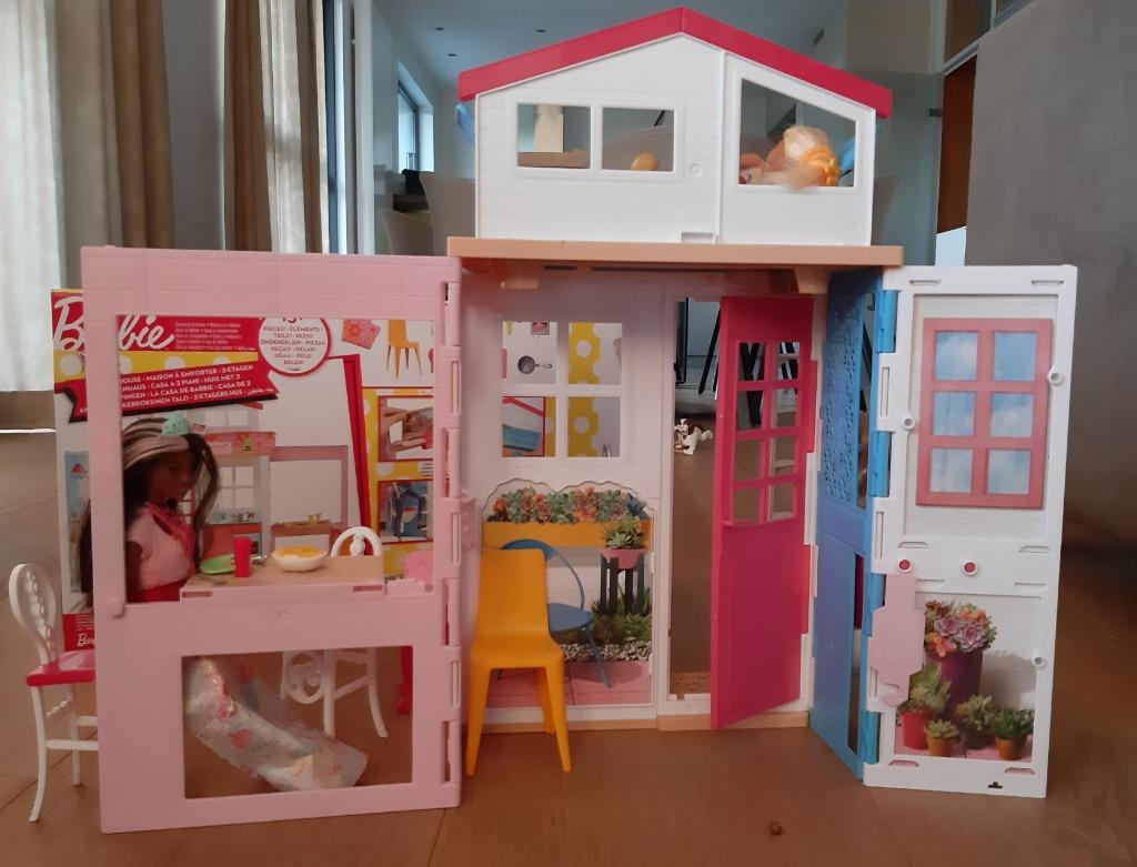 Barbie: huis - slaapkamer - keuken - poppen - honden, Kinderen en Baby's, Speelgoed | Poppen, Gebruikt, Barbie, Ophalen