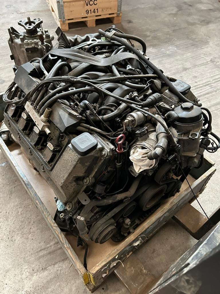 Bmw e39 540i m60 m62 complete motor + 6 gang versnellingsbak, Ophalen, BMW