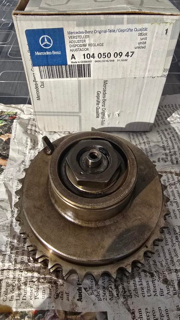 Originele Mercedes-Benz Nokkenasversteller A 104 050 09 47, Auto-onderdelen, Motor en Toebehoren, Ophalen, Mercedes-Benz