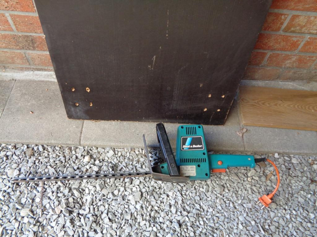 TAILLE HAIES ELECTRIQUE BLACK ET DECKER, Jardin & Terrasse, Taille-haies, Enlèvement, Utilisé, Black & Decker