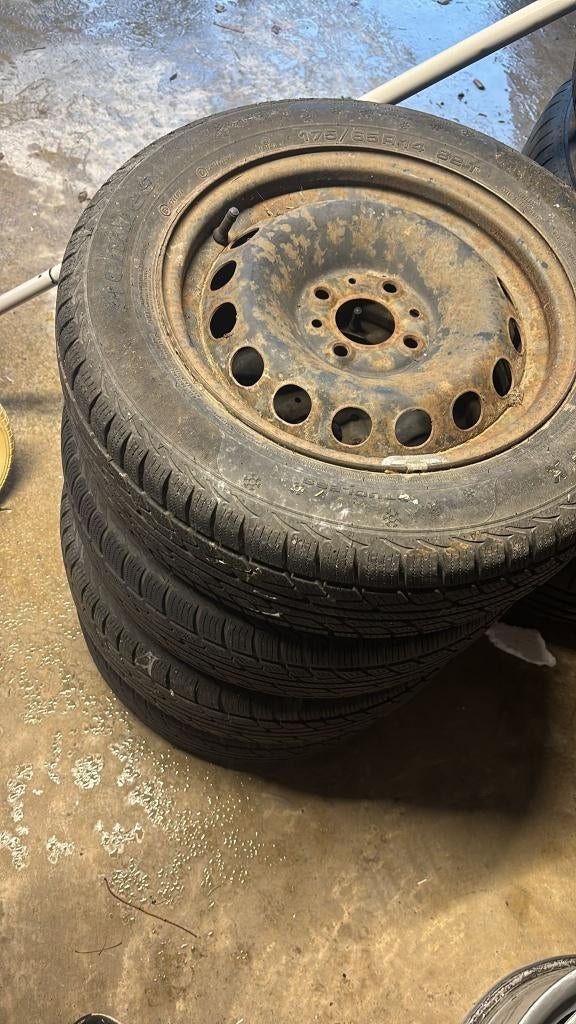Pneus d'hiver -14" - 175/65 R14 82T, 14 pouces, Pneus hiver, 175 mm, Véhicule de tourisme