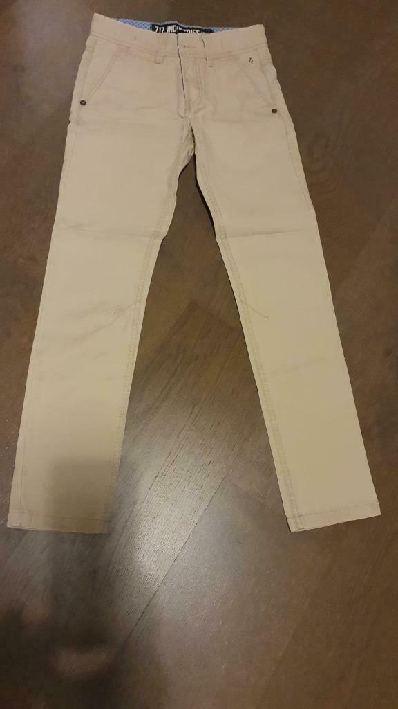 Beige Lange Broek merk 717 maat 140, Kinderen en Baby's, Kinderkleding | Maat 140, Broek, Jongen of Meisje, Ophalen of Verzenden