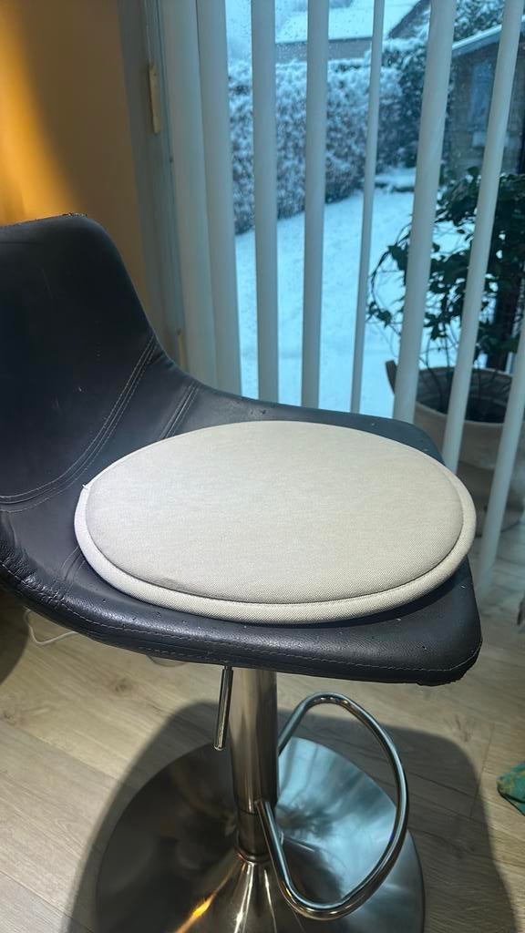 Beige kussentjes stoel, Huis en Inrichting, Woonaccessoires | Kussens, Ophalen, Gebruikt, Beige, Rond