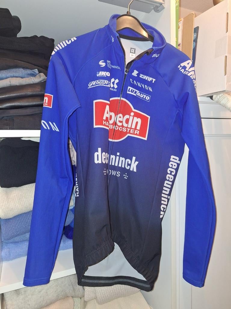 Jack Alpecin Fenix Deceuninck Zwift Canyon Kalas MvdP, Enlèvement