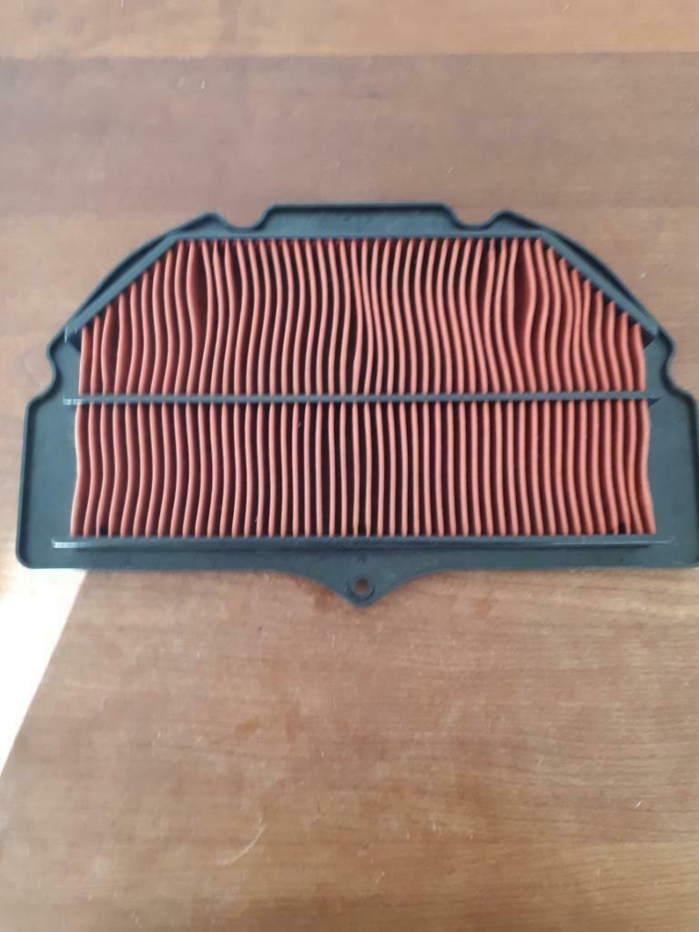 13780-35F00 Suzuki  air filter GSX600r 01-03/GSX750r 00-03/G, Motos, Enlèvement ou Envoi, Utilisé