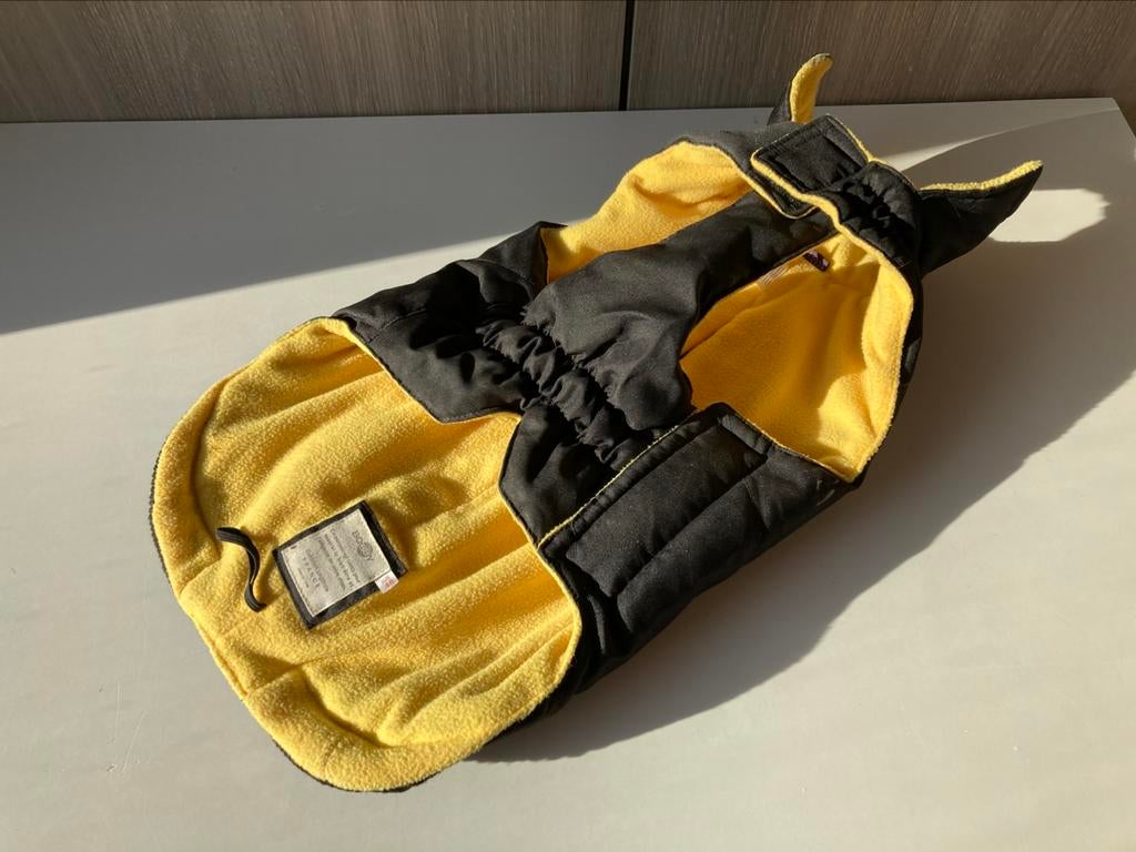 Hondenjasje waterafstotend - fleece 44 cm lengte, Dieren en Toebehoren, Hondenkleding, Ophalen of Verzenden, Gebruikt, Hondenbodywarmer