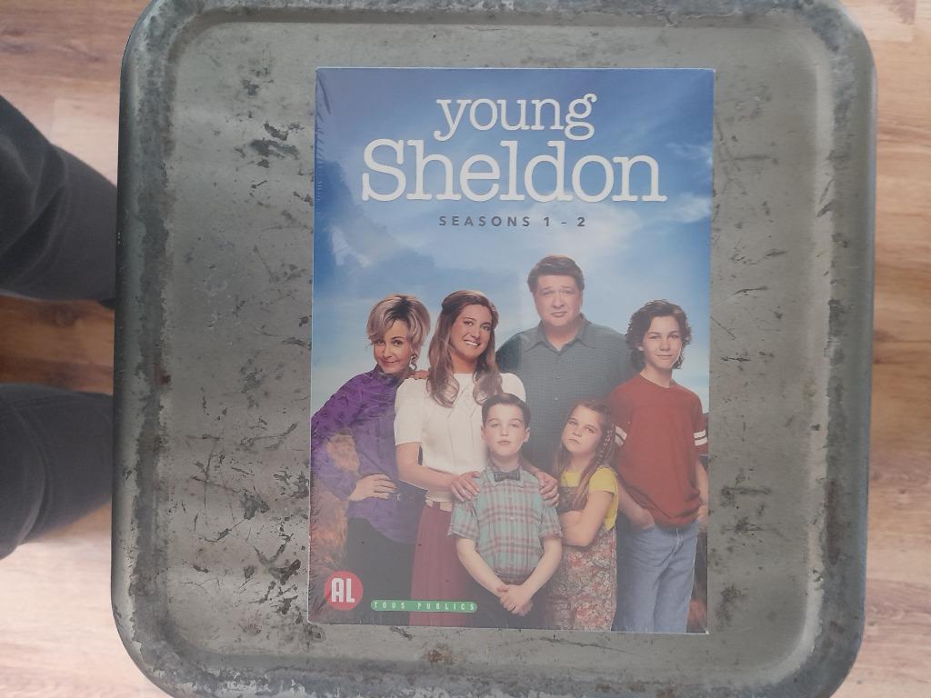 Young sheldon – S1 en S2, Tous les âges, Envoi, Neuf, dans son emballage, Comédie