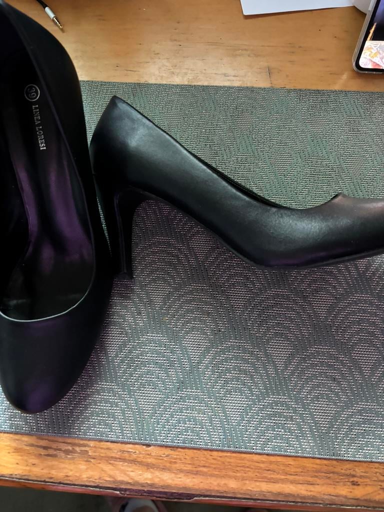 Chaussures et bottes à vendre, Enlèvement