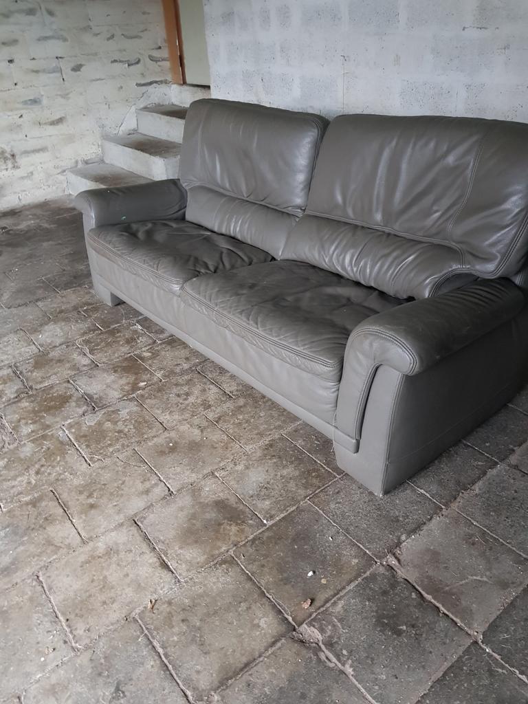 Divan en cuir + sommier à donner, Ophalen, Leer