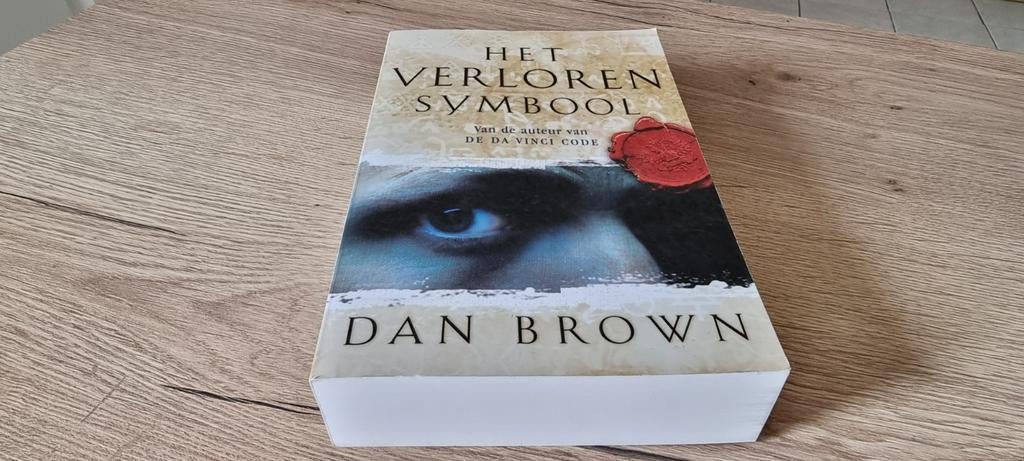 Dan Brown - Het verloren symbool, Boeken, Ophalen of Verzenden, Zo goed als nieuw, Dan Brown