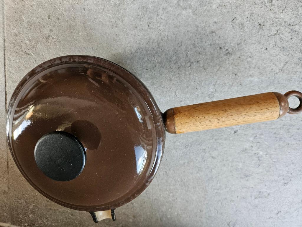 Marmite  brun foncéLe Creuset 17 cm, Enlèvement ou Envoi, Utilisé, Fonte, Autres types