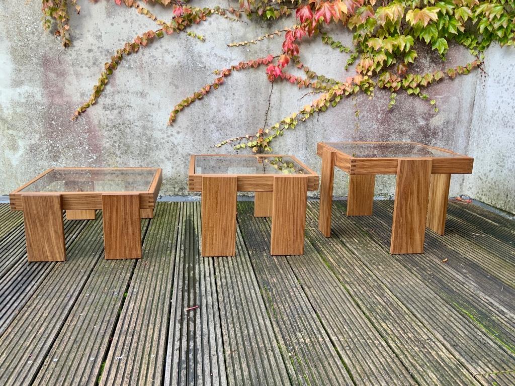 Nesting tables, bijzettafels in notelaar, Ophalen
