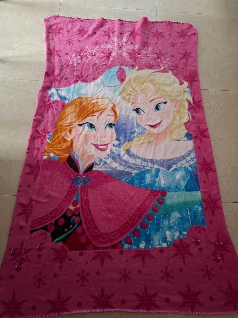 Plaid Frozen Anna & Elsa, Ophalen of Verzenden, Overige figuren, Zo goed als nieuw, Kleding of Textiel