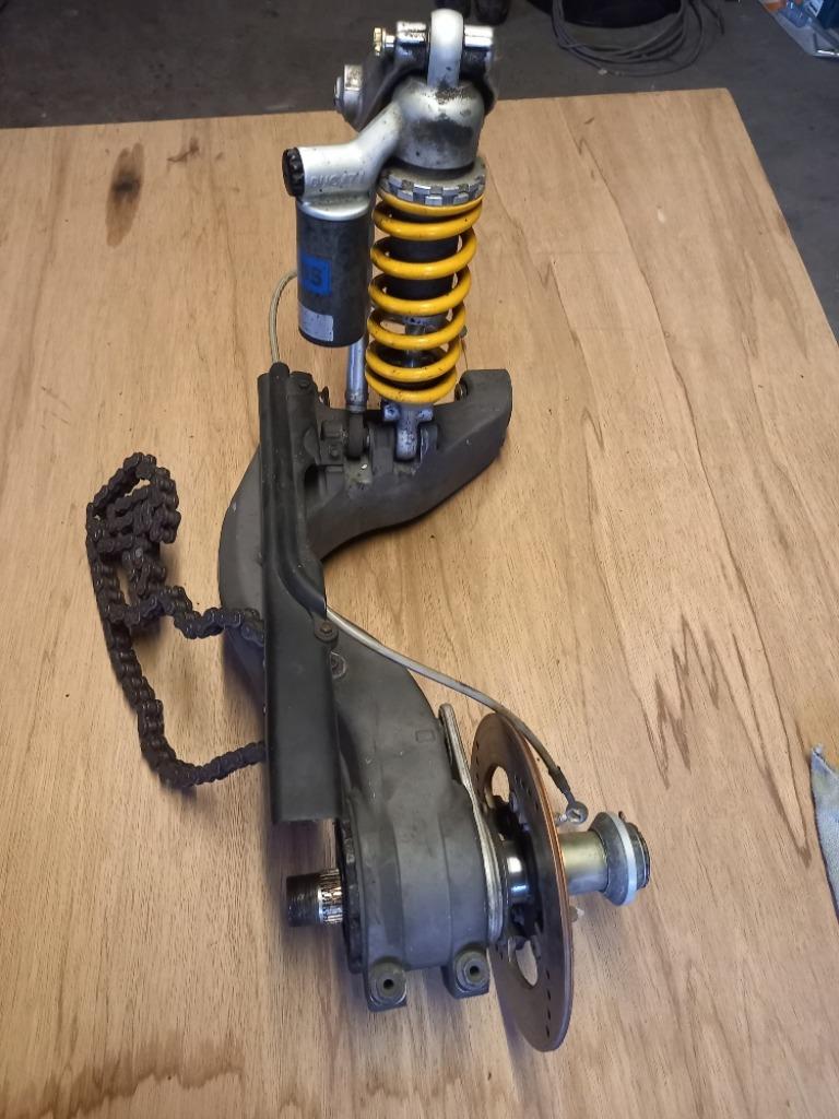 BRAS OSCILLANT AVEC SUSPENSION POUR DUCATI 916-996-998, Enlèvement ou Envoi, Utilisé, Jackierogier@outlook.be, Herzele