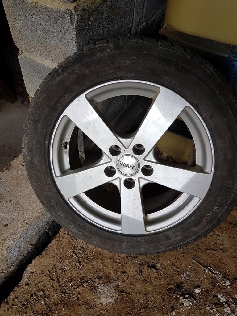 Pneus et jantes  NEUF  pour  qashquai, Autos : Pièces & Accessoires, Pneus & Jantes, Pneu(s)