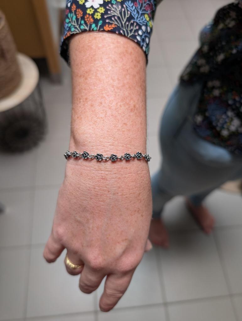 Zilveren armband met roosjes (925 sterling), Ophalen, Gebruikt, Met bedels of kralen, Zilver