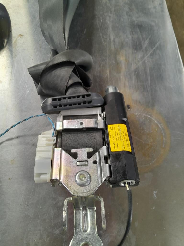 Ceintures AVANT RENAULT CLIO 3  //  5060 AUVELAIS, Enlèvement ou Envoi, Utilisé, Renault