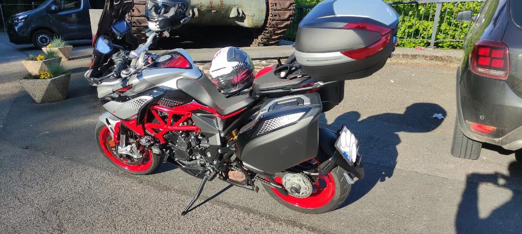 2023 MV Agusta turismo veloce rc scs, Plus de 35 kW, 800 cm³, 3 cylindres, Poignées chauffantes