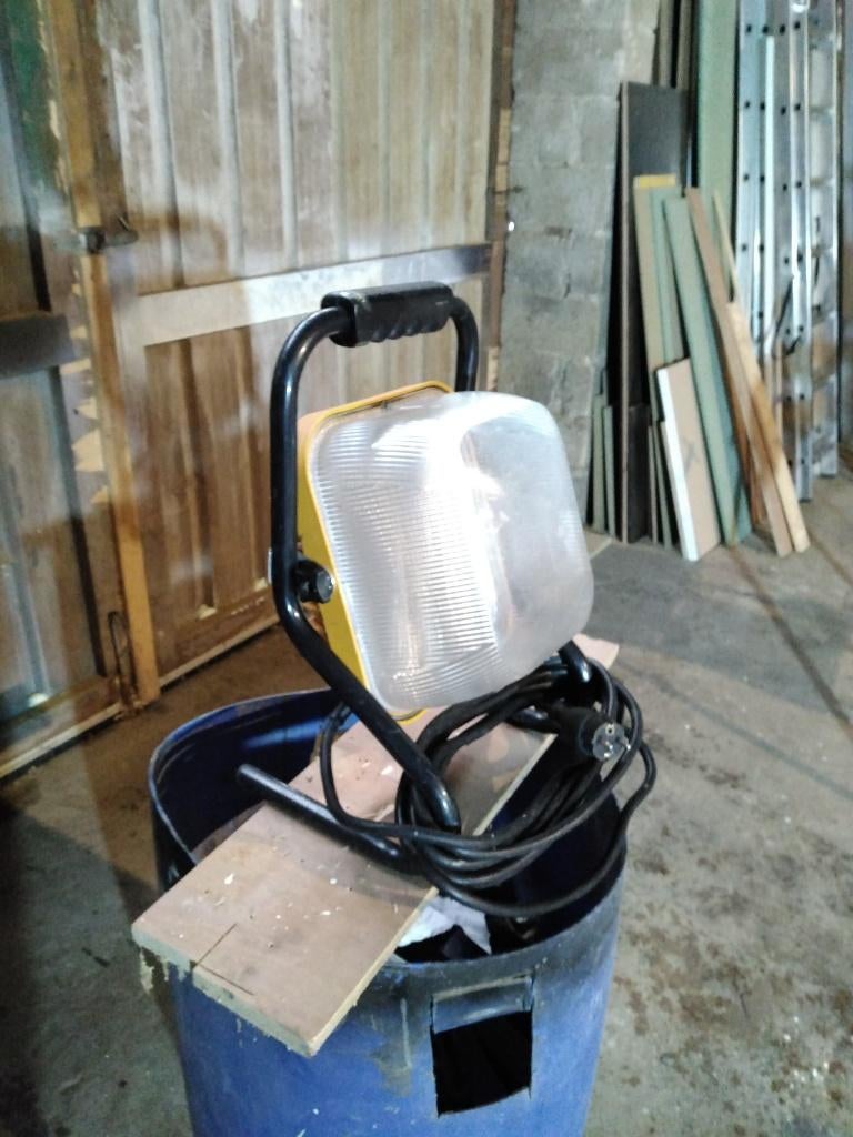 lampe de chantier, Ophalen, Gebruikt, 50 tot 200 watt, Lamp
