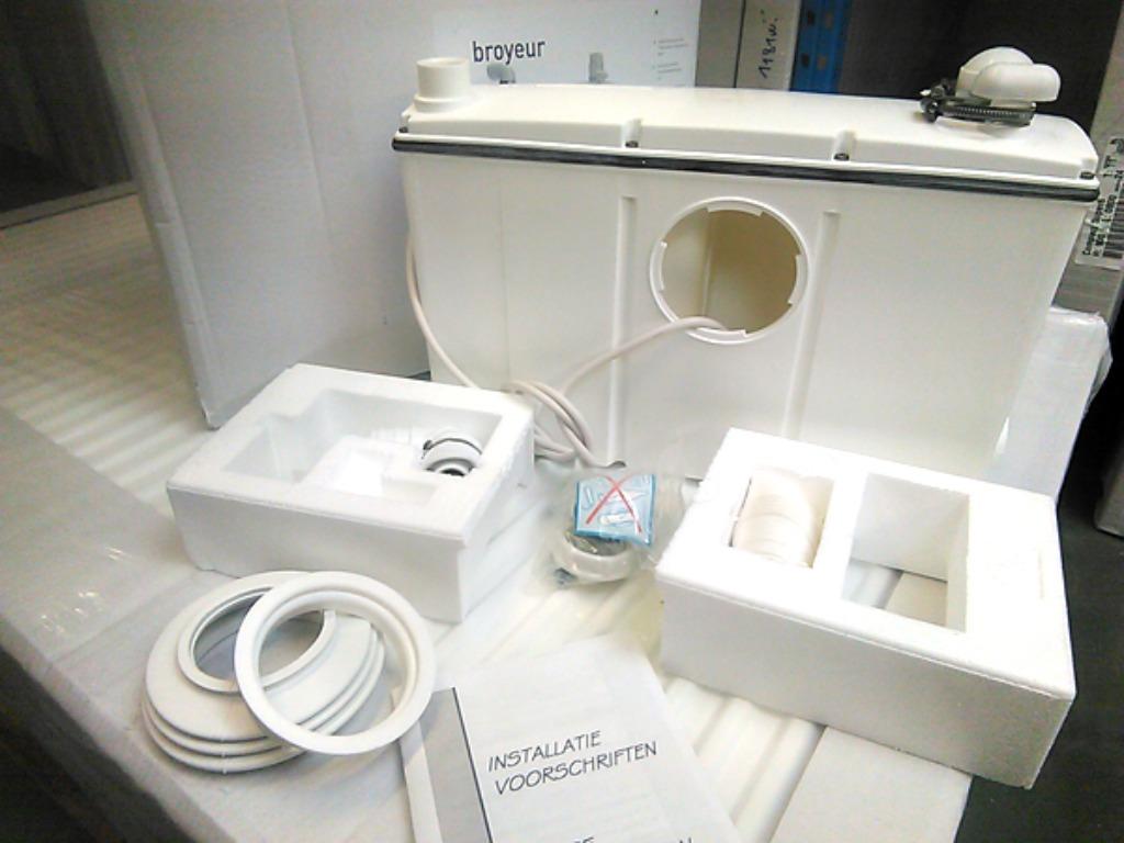 Vergruizer voor wc, GO by Van Marcke - 500w - nieuw, Ophalen of Verzenden, Nieuw, Radiator