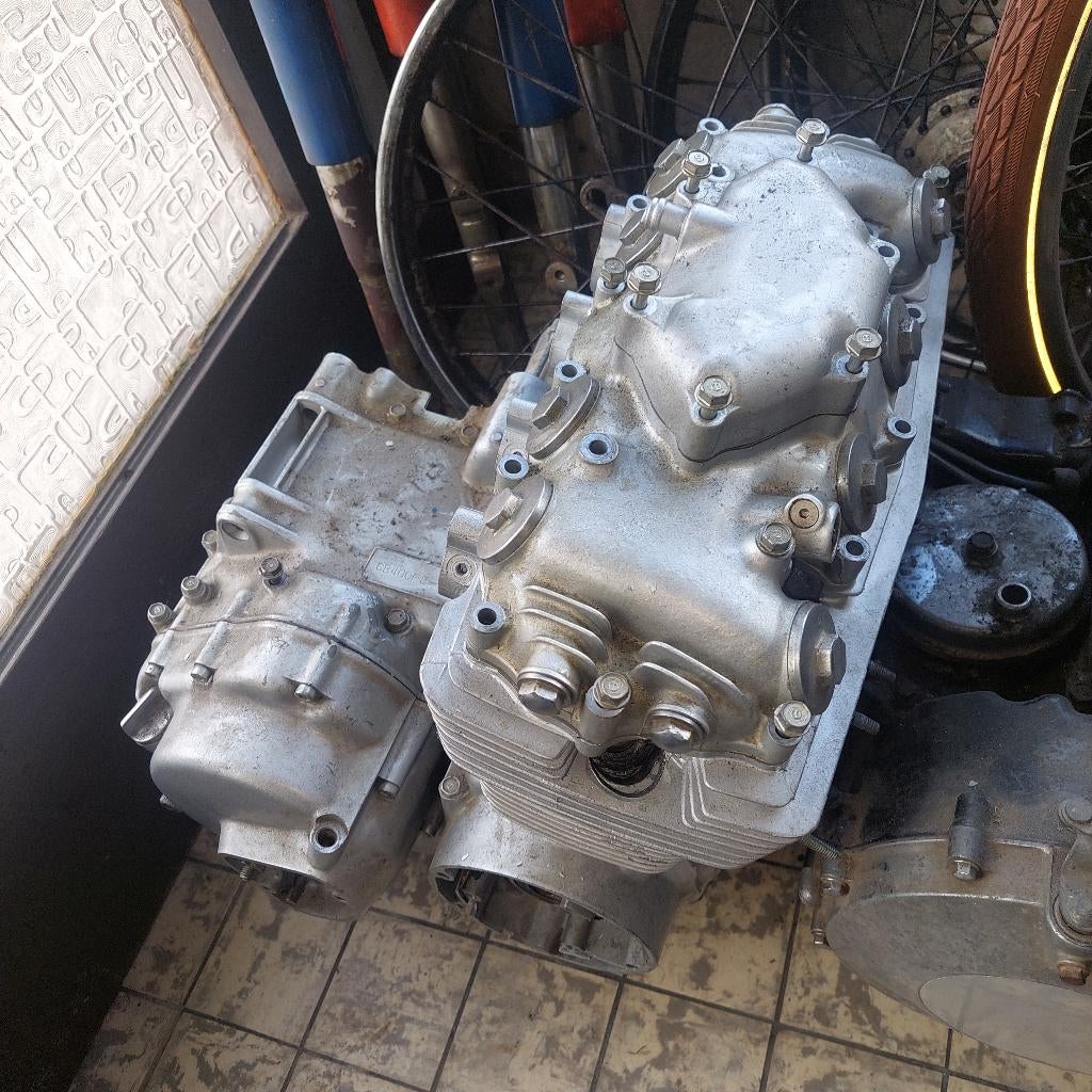 Honda cb400 four, Motoren, Ophalen