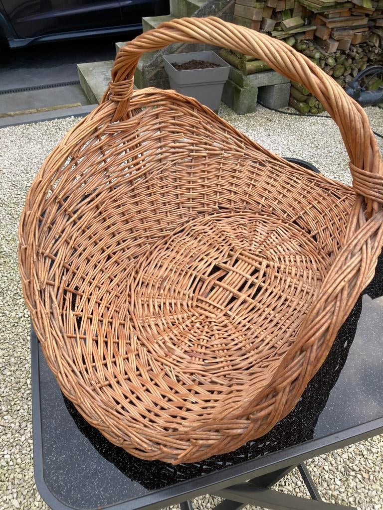 Panier en rotin pour bûches, Maison & Meubles, Enlèvement, Utilisé