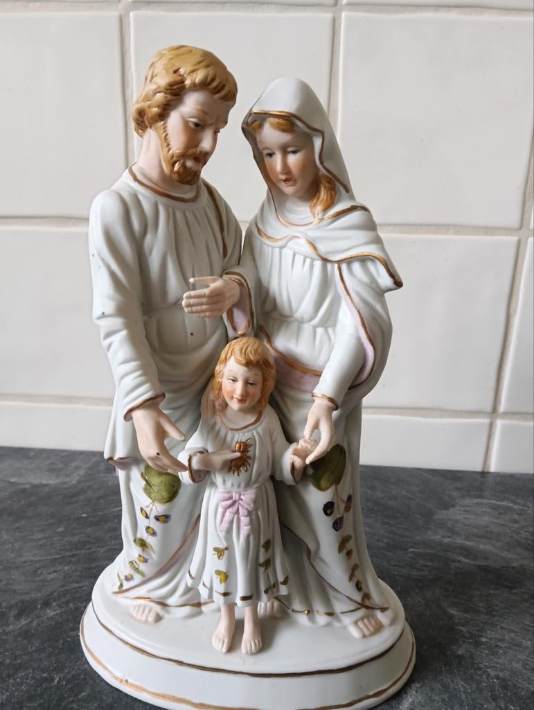 Statue ancienne de la Sainte Famille en biscuit, Enlèvement ou Envoi