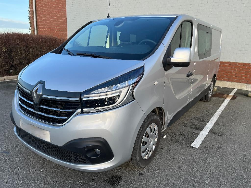 Renault Traffic / Dubbele Cabine / Automaat / 13.000KM, Diesel, 5 deurs, Particulier, Zilver of Grijs