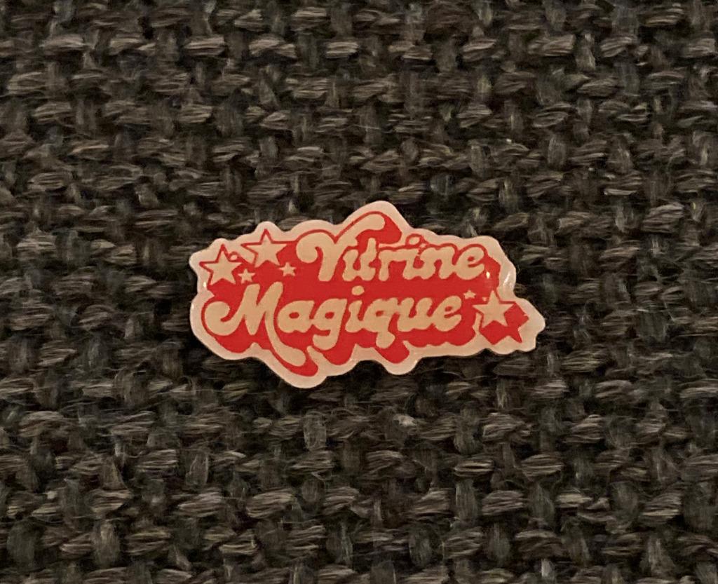 PIN - VITRINE MAGIQUE, Envoi, Utilisé, Marque, Insigne ou Pin's