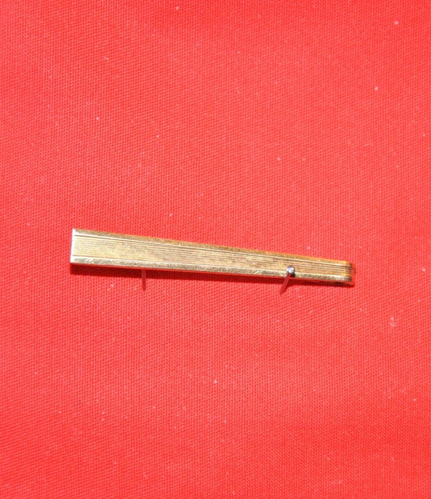 ancienne pince a cravate plaqué or murat (17), Enlèvement ou Envoi, Or, Autres types