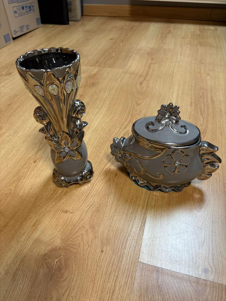 Beau vase et pot décoratifs en argent vintage,, Antiquités & Art, Antiquités | Vases, Enlèvement ou Envoi