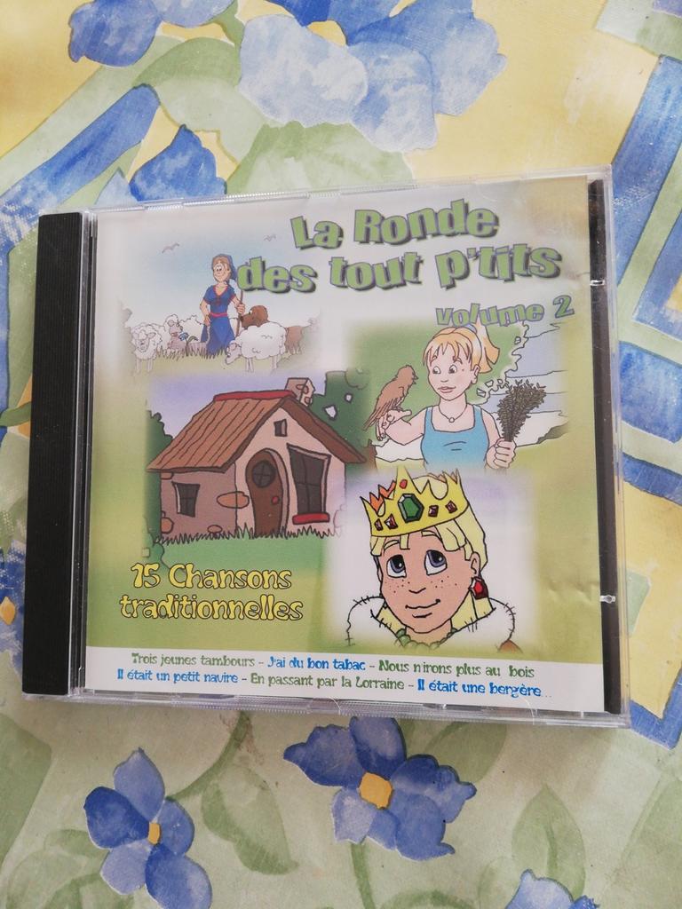CD La Ronde des tout P'tits. Volume 2., Ophalen of Verzenden, Zo goed als nieuw