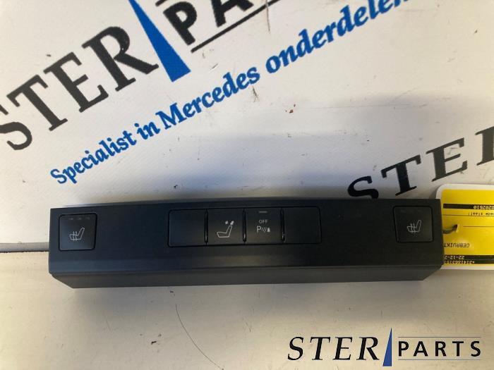 Commutateur chauffage siège d'un Mercedes E-Klasse, Enlèvement ou Envoi, 3 mois de garantie, Utilisé, Mercedes-Benz