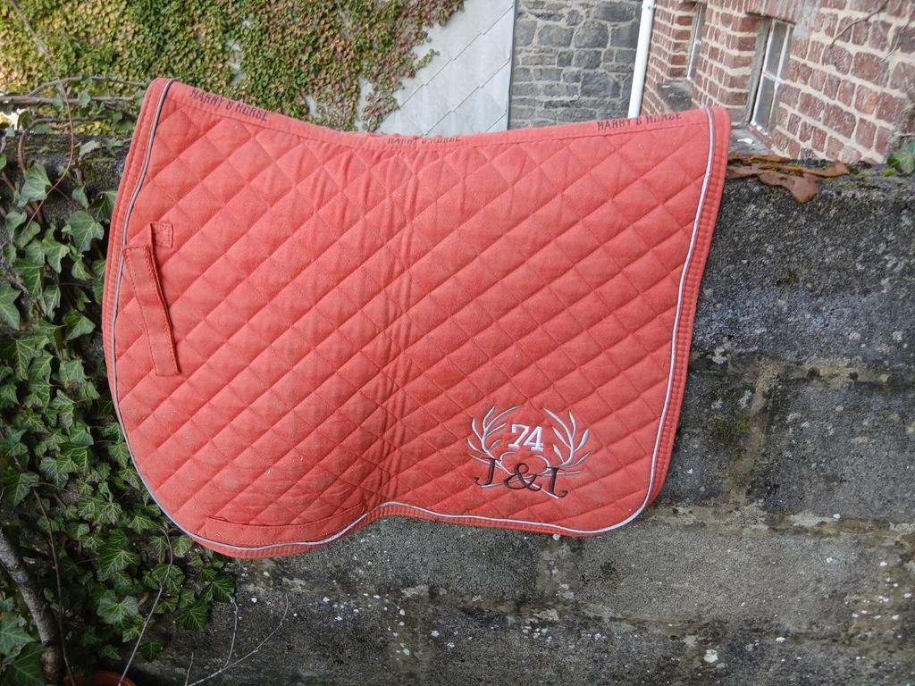Tapis de selle., Enlèvement, Utilisé