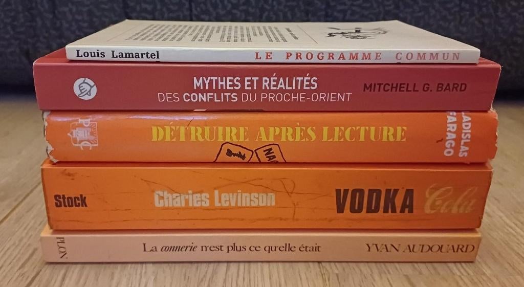 Lot de 5 livres sur la politique, Ophalen of Verzenden, Gelezen, Politiek en Staatkunde