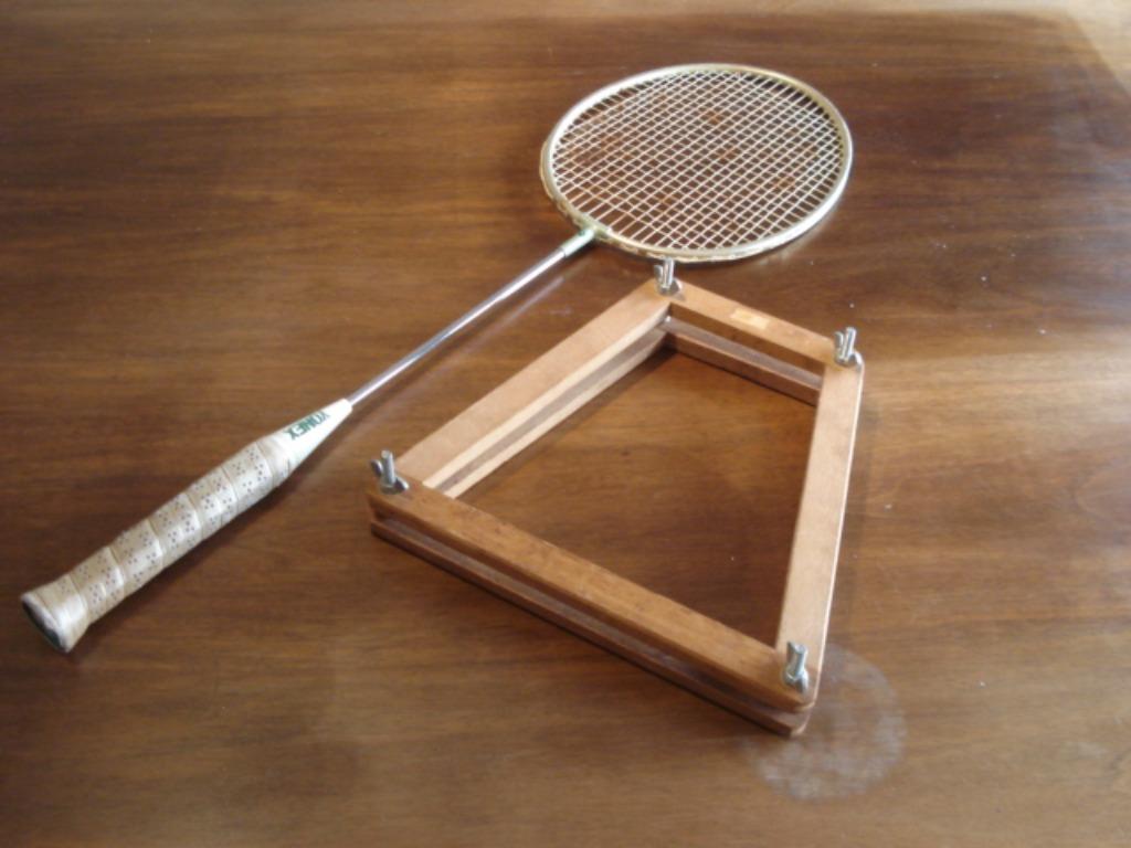 badmintonracket met opspanner, Sport en Fitness, Ophalen, Gebruikt, Racket(s)