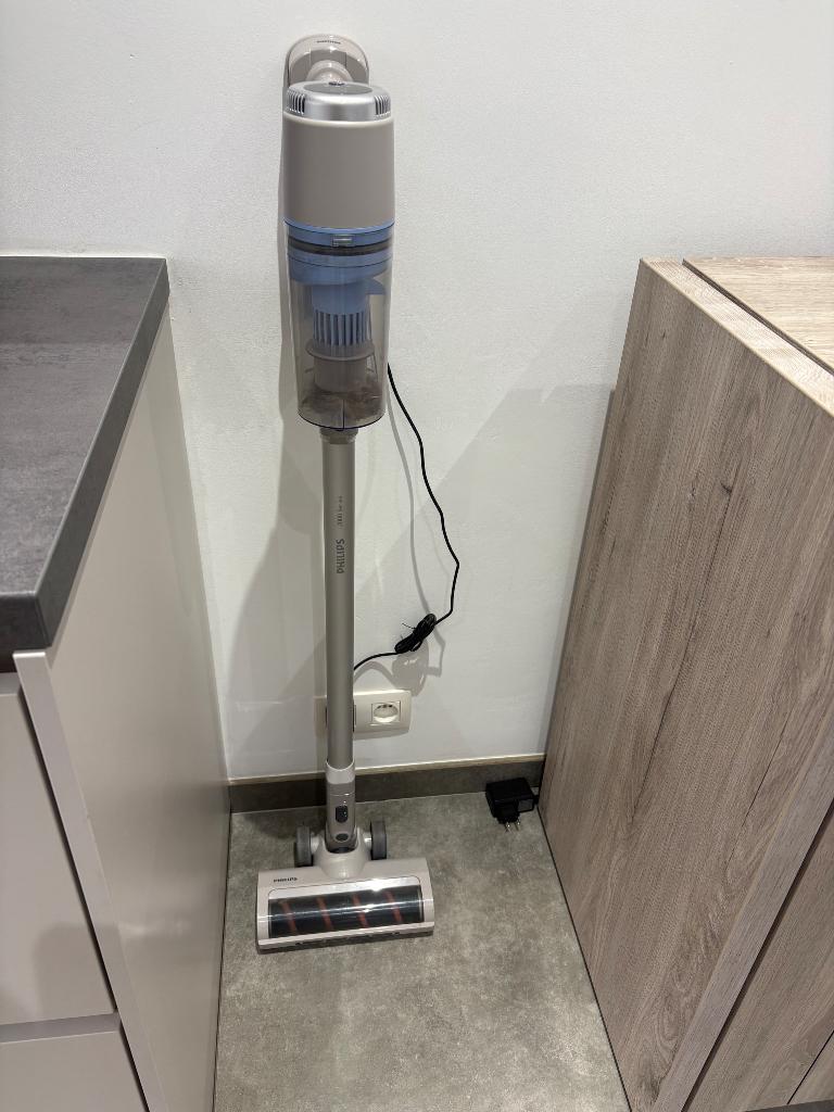 Balai aspirateur Philips, Electroménager, Enlèvement, Utilisé, Réservoir, Aspirateur