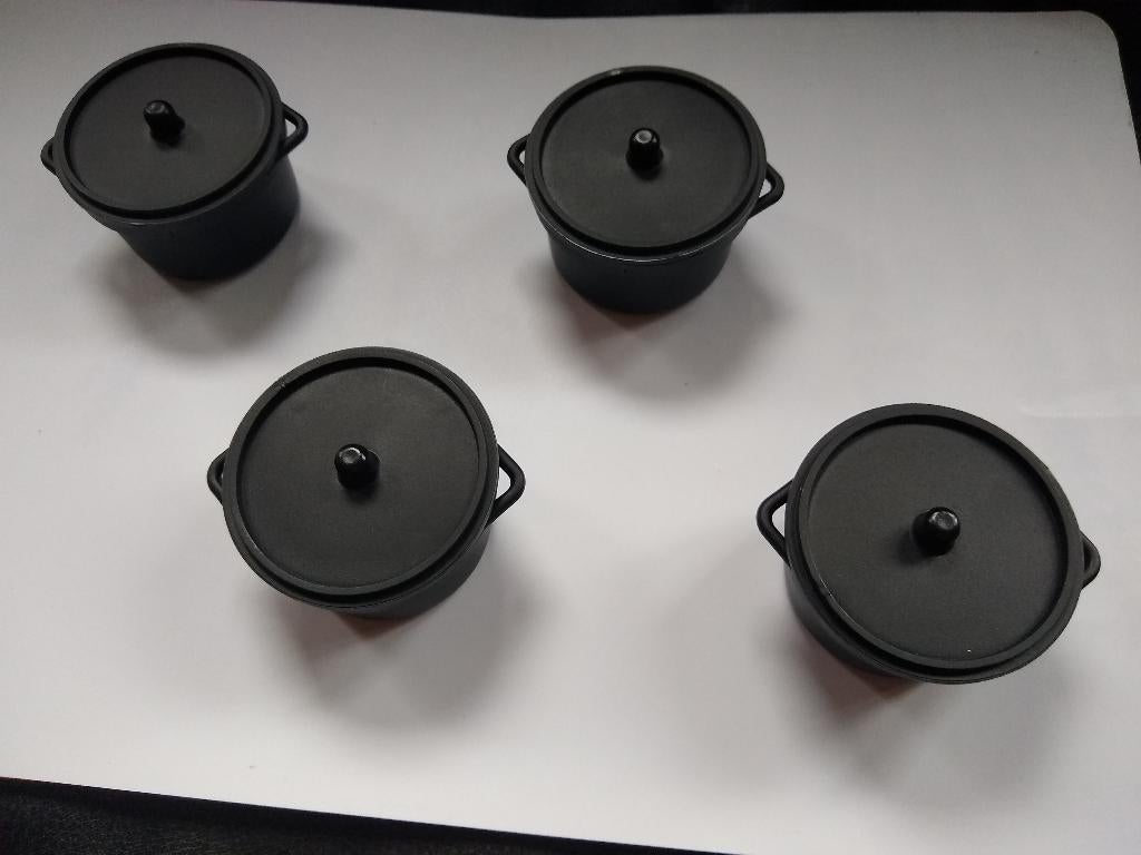 4 petits bols noirs (mini-cocottes) apéro, soupe, amuse, Enlèvement, Comme neuf, Autres matériaux, Récipient(s)