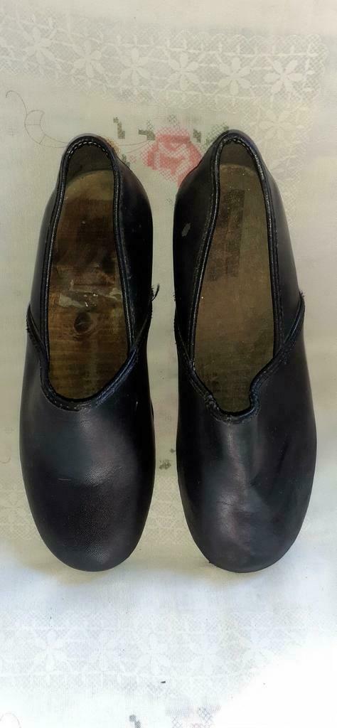 § Sabot fermé bois et cuir noir pt 39 (ref242 et 243), Vêtements | Femmes, Enlèvement ou Envoi, Noir, Sabots